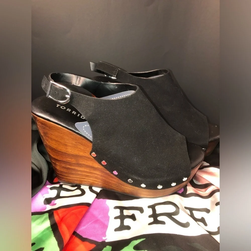 Torrid Black Wedge Sandals 9.5